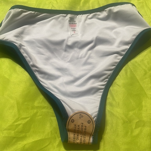 Girls bikini - Picture 10 of 12